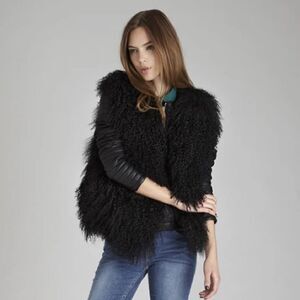 BETSEY JOHNSON Faux fur Teddy Vest Size Large